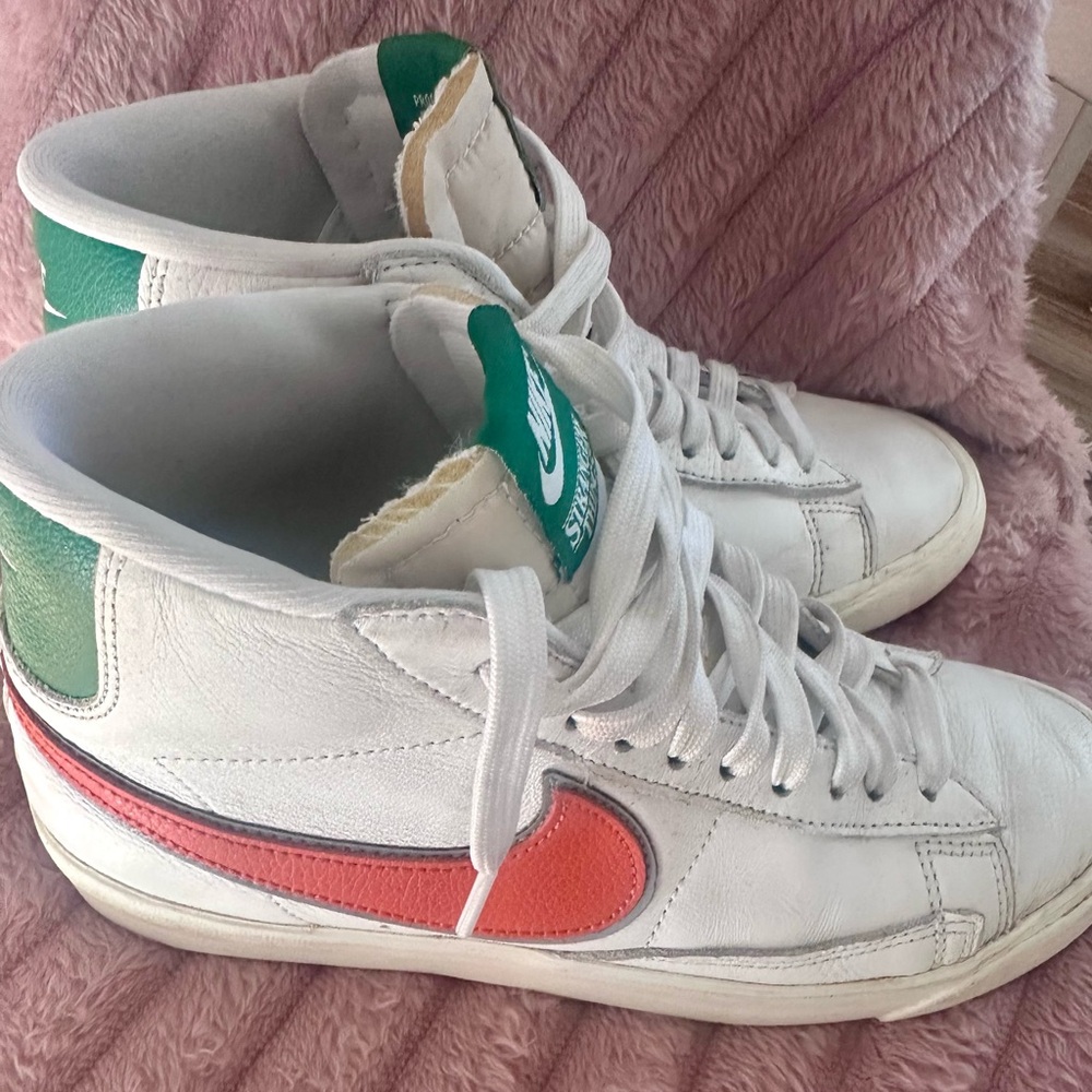 Nike Blazer x Stranger Things Men’s size 5.5/ Women’s size 7